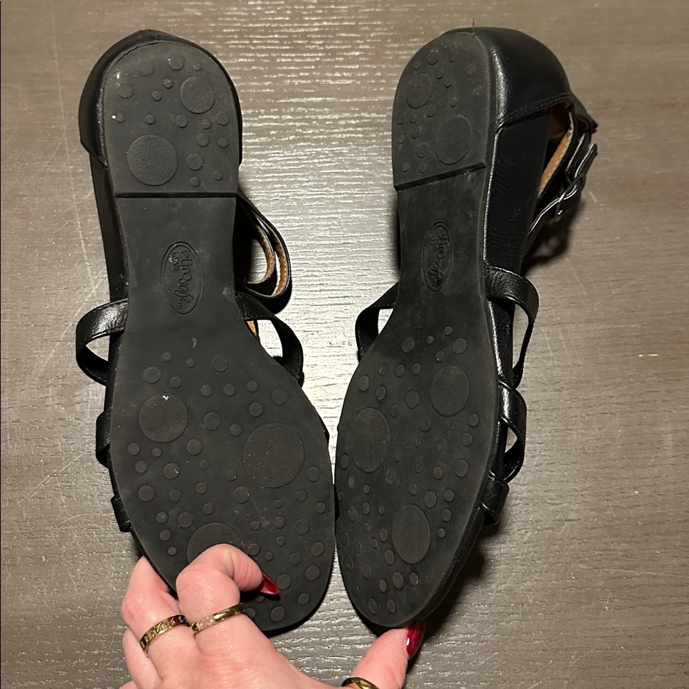 Euro soft by Sofft strappy black sandals, size 9.5 - Picture 2 of 8